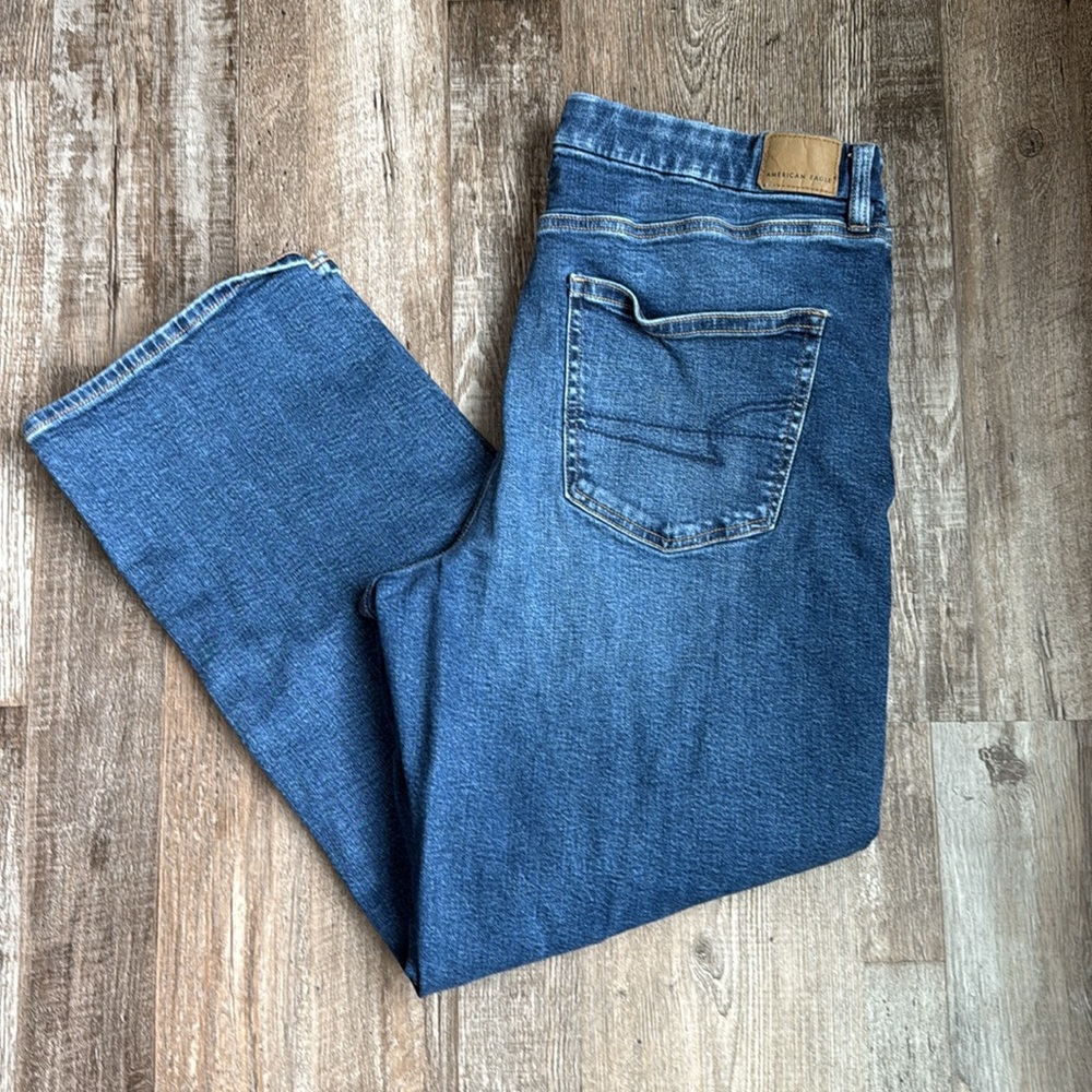 AEO Curvy Straight Jeans